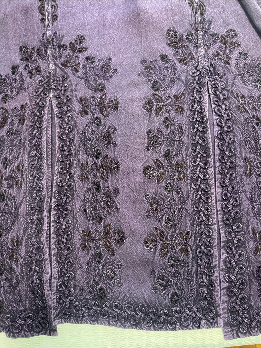 V-neck Vintage 100% Viscose Embroidered Purple Maxi Dress - Picture 12 of 14